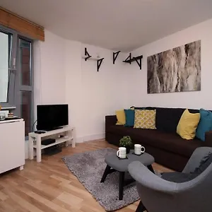 Westgate Heights By Mia Living 2 Bedroom In Centre Apartment Cardiff